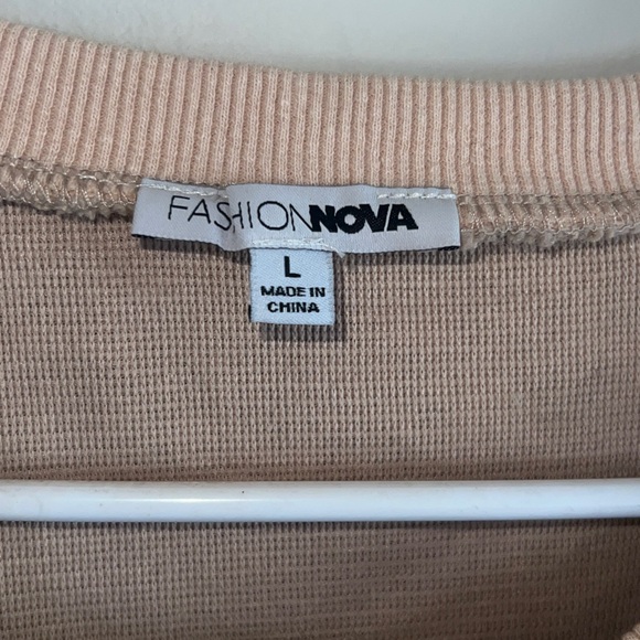 Fashion Nova Cream Knit shepa Sweater cropped large - Picture 5 of 6